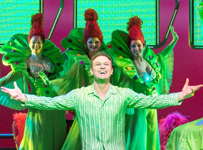 Review- Priscilla Queen of The Desert: I left the theatre with a