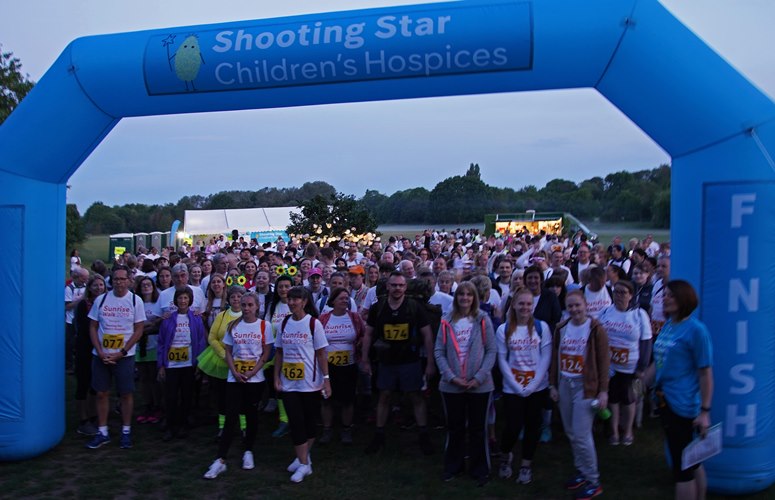 Hundreds Of Early Birds Walk km At Sunrise For Shooting Star Children S Hospices South West Londoner