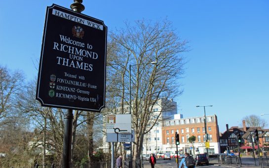 A photo of a sign which says 'Richmond Upon Thames'