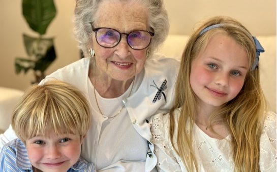 Inge Berger in between her two great-grandchildren Joshua and Rose