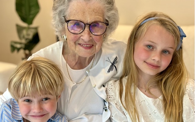 Inge Berger in between her two great-grandchildren Joshua and Rose